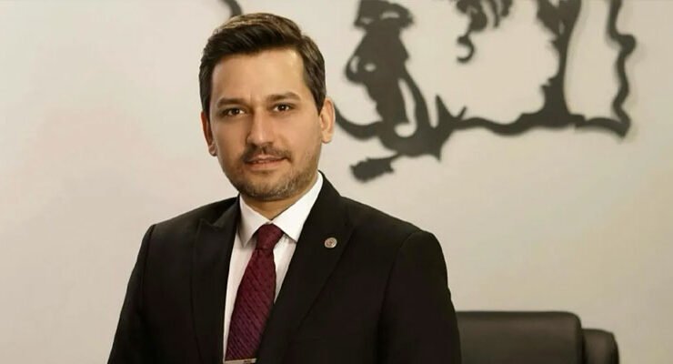 Melih Aydın’dan Demokrasi ve Terör Eleştirisi: Bu Makamlara Hangi Rejimle Geldiniz?