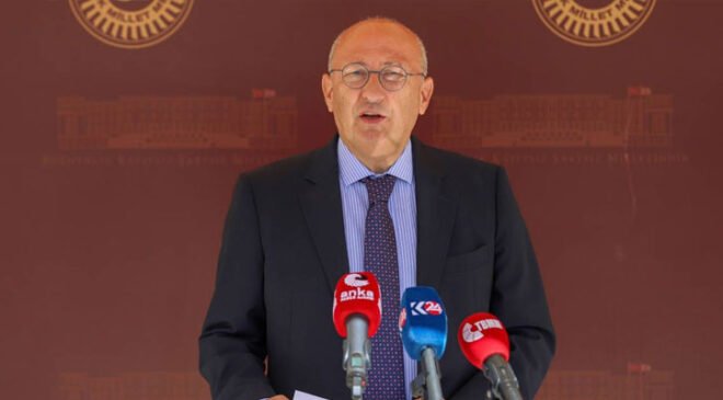 Utku Çakırözer’den Yangın Önergesi: Bu İhmallerin Hesabını Vermek Zorundasınız