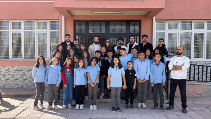 Eskişehir’de Köy Okullarında Ücretsiz Tıraş Etkinliği Öğrencileri Sevindirdi