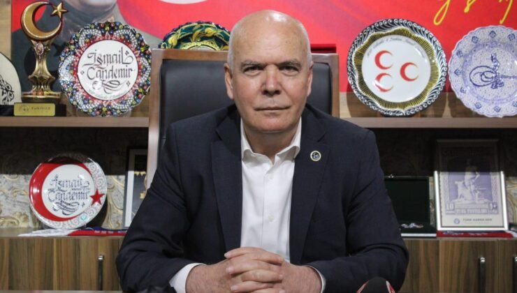 İsmail Candemir: Cumhuriyet Meşalesi 102 Yıldır Yolumuzu Aydınlatıyor