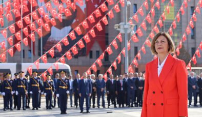 Ayşe Ünlüce: Cumhuriyet, Umudun ve Birliğin Simgesidir