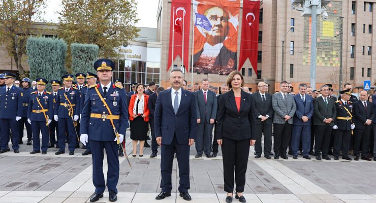 Eskişehir Valisi Aksoy: Egemenlik Kayıtsız Şartsız Milletindir