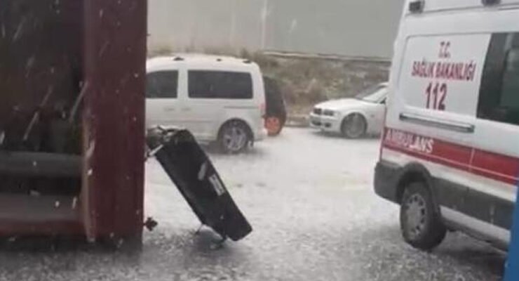 Eskişehir’de dolu yağışı: Sokaklar dakikalar içinde beyaza büründü