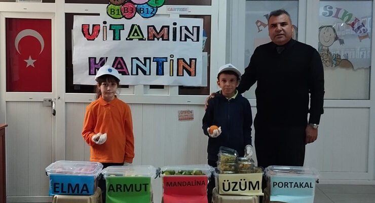 Volkan Öğretmen ve Öğrencilerinden ‘Vitamin Kantini’ ile Sağlıklı Dayanışma