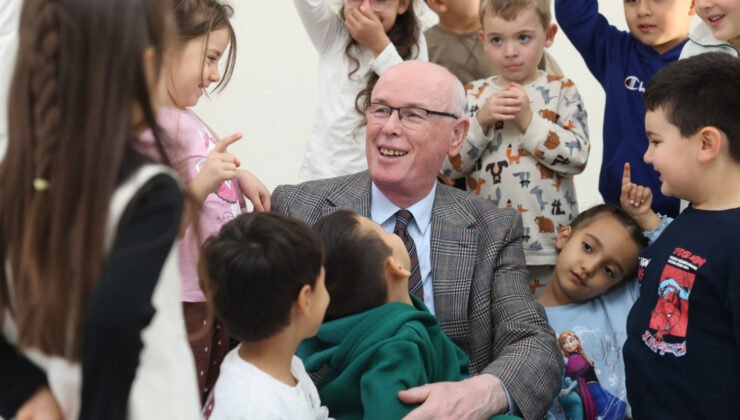 Başkan Kurt, Dünya Çocuk Hakları Günü’nü Miniklerle Kutladı