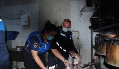 Gıda Denetimlerinde tespit edildi: Bozulmuş 1 ton et imha edildi