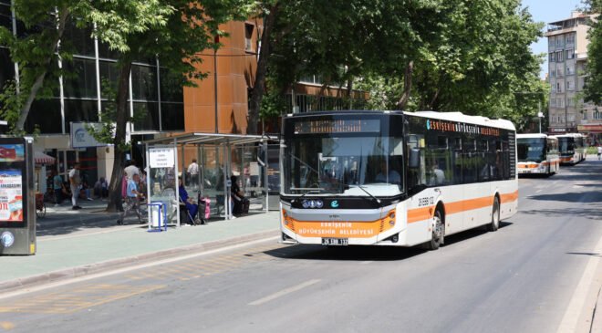 Eskişehir’de Tramvay ve Otobüs Seferlerine AÖF Sınavı Düzenlemesi