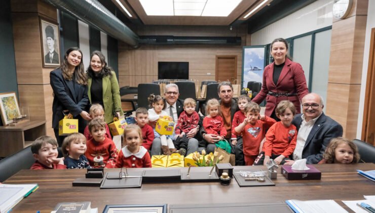 Eskişehir’de Miniklerden EOSB Yönetimine Yeni Yıl Sürprizi