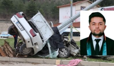 Amasya’da trafik kazası: Genç avukat hayatını kaybetti