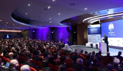 Bayraktar: 2026 yenilenebilir enerjide rekor yılı olacak