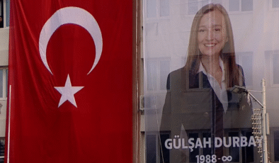 Şehzadeler Belediye Başkanı Gülşah Durbay’a gözyaşlarıyla veda