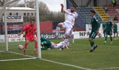 Düzcespor gençlerle Giresunspor’u 2-1 mağlup etti