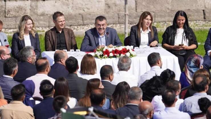 Öğretmenler Eğitime İstediği İl'de Katılabilecek