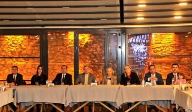 Vali Ziya Polat’tan Kars İdare Mahkemesi Başkanı Yonisoğlu’na Veda Programı