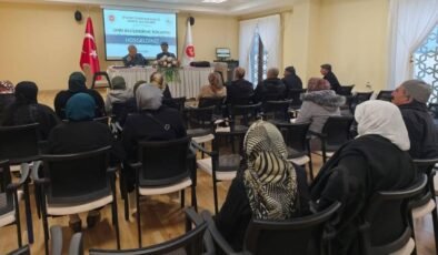 Kars’ta Umre yolcularına bilgilendirme semineri düzenlendi