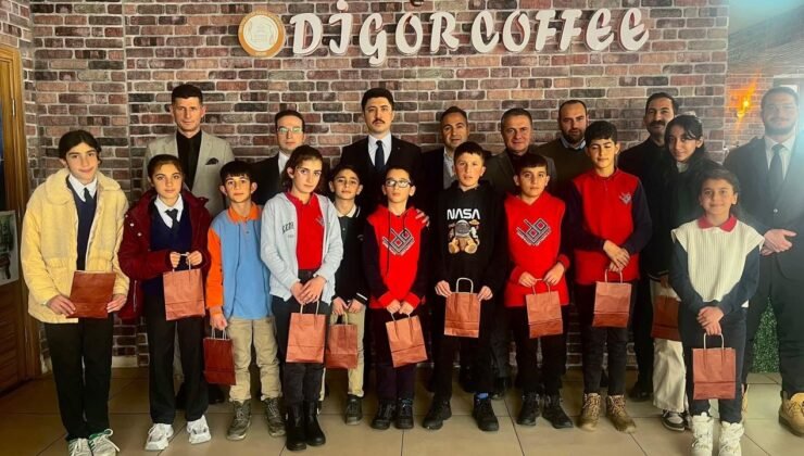 Kaymakam Kahraman’dan başarılı öğrencilere ödül