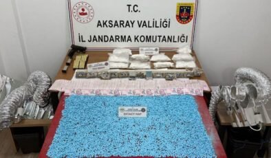 Aksaray’da uyuşturucu operasyonu: Kilolarca madde ele geçirildi, 2 şüpheli tutuklandı