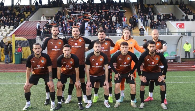 Murgul Belediyespor 3 puanı 3 golle aldı