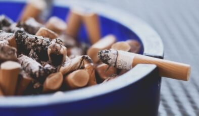 Yeşilay raporu: Her 3 kişiden 2’si sigaraya çocuk yaşta başlıyor