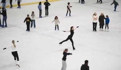 Yarıyıl tatilinin uğrak noktası BELPA Buz Pateni Tesisi