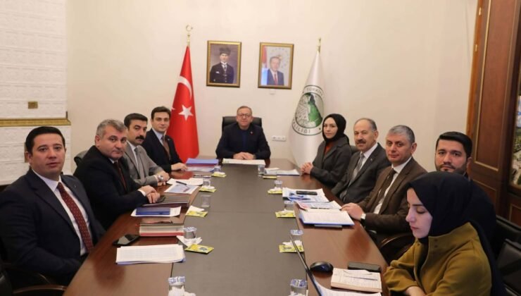 Çıldır Gölü Buz Festivali Değerlendirme Toplantısı yapıldı