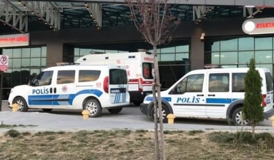 Av tüfeğini kontrol ederken yanlışlıkla kendini vurdu