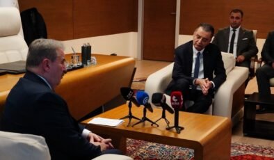 İmam Hatiplere karşı olanlar, Noel’in resmî tatil olmasını istiyor