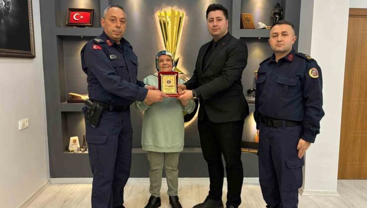 Bilecik’te Jandarma Vakfı’na anlamlı bağış