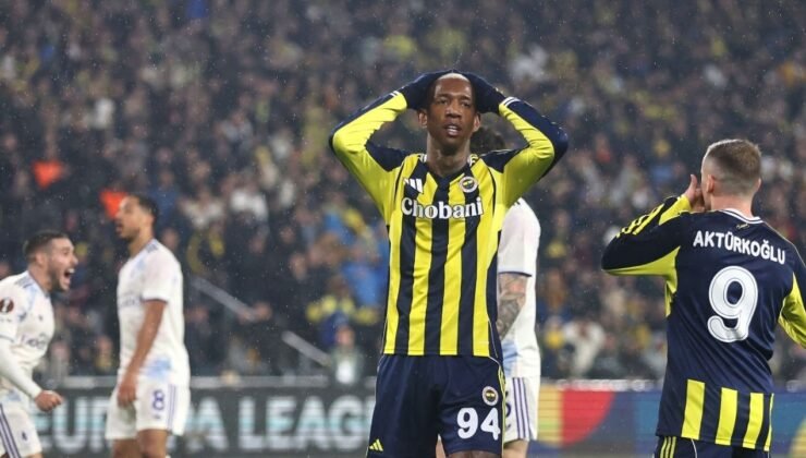 Fenerbahçe evinde Aston Villa'ya tek golle mağlup oldu
