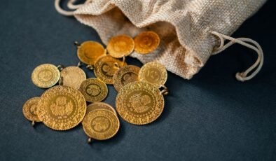 Gram altın 6 Bin 790 liraya yükseldi