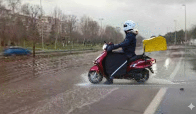 Çanakkale ve Denizli’de olumsuz hava nedeniyle motosiklet ve motokuryelere trafik yasağı