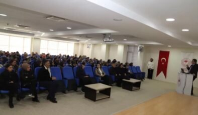 Burdur’da 165 kantin çalışanına hijyen eğitimi