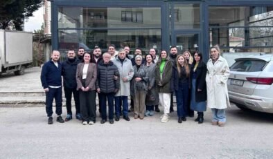 Eskişehir’de İlkokul arkadaşları 24 yıl sonra buluştu