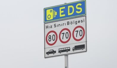 Kara yollarında 58 bin hız tabelası söküldü