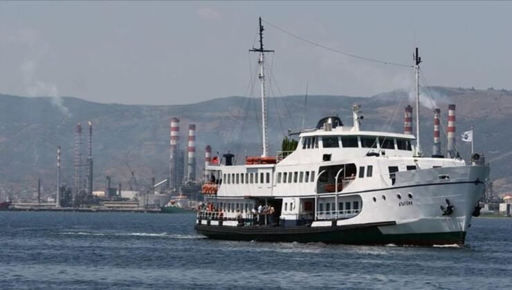 İstanbul’da kar nedeniyle çok sayıda vapur seferi iptal edildi