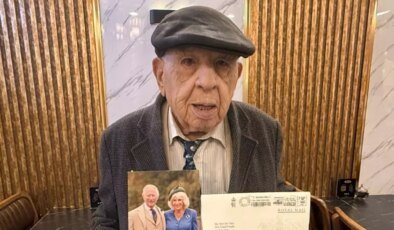 Kral Charles’tan 70 yıldır İngiltere’de yaşayan Kıbrıslı Derviş Tahir’e özel mesaj