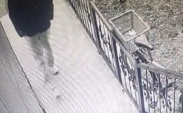 Kütahya’da gündüz vakti bisiklet hırsızlığı kamerada