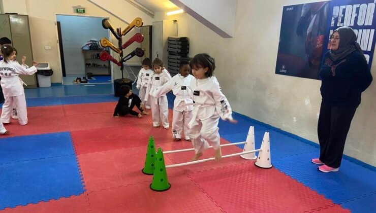 Porsuk Spor Salonu’nda taekwondo eğitimleri aralıksız sürüyor