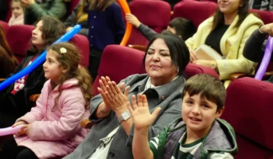 Seyhan Belediyesi çocukların tatiline neşe kattı