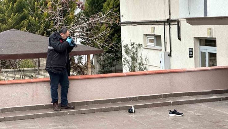 Uşak’ta çatıdan düşen adam hayatını kaybetti