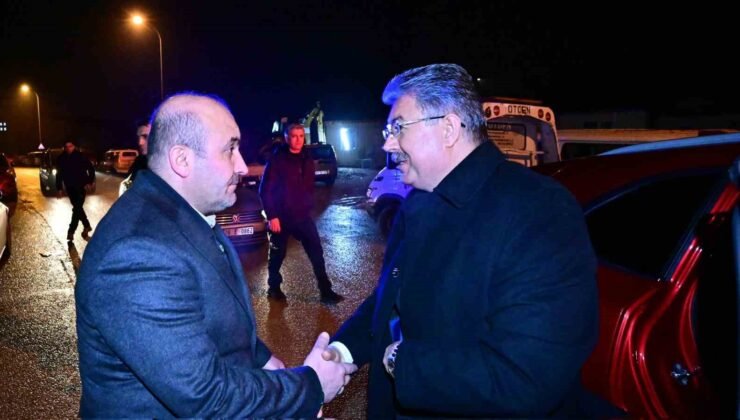 Vali Yılmaz’dan vefat eden Öztürk’ün ailesine taziye ziyareti