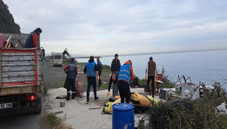 Kdz. Ereğli 'de plajlar bölgesi kaçak yapı ve işgallerden temizlendi