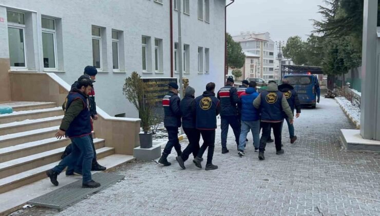 Yaşlı kadını dolandıranlar JASAT’tan kaçamadı