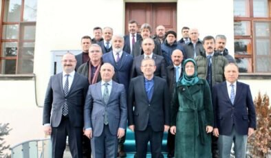 Kars Valisi Ziya Polat, 17 üniversitenin rektöründen oluşan heyeti kabul etti