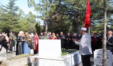 Eskişehir’de Şehitler ve Gaziler İçin Mevlid Programı: 100. Yıl Camii’nde Dualar Yükseldi