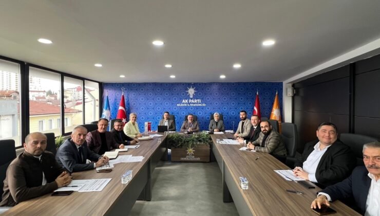 AK Parti Bilecik’te Ramazan ayı çalışmaları değerlendirildi