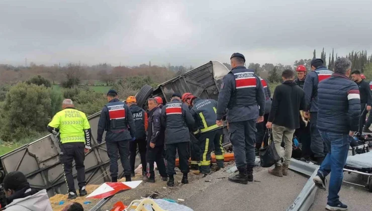 Antalya’daki Kaza ile İlgili Vali Şahin Bilgi Verdi: Yolcu Otobüsü Devrildi, 8 Kişi Hayatını Kaybetti