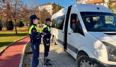 Artvin’de okul çevreleri ve servis araçlarına sıkı denetim