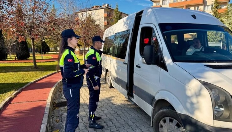 Artvin’de okul çevreleri ve servis araçlarına sıkı denetim