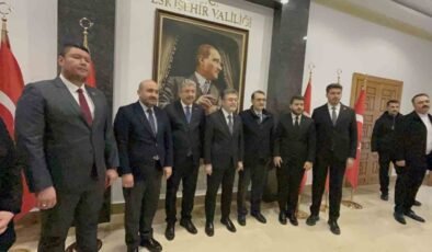 Bakan Yumaklı’dan Eskişehir Valiliği’ne ziyaret